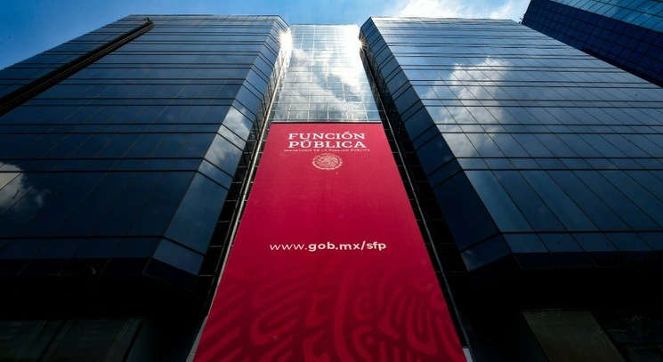 La Secretaría de la Función Pública  inhabilitó a farmacéutica que surtía al Issste