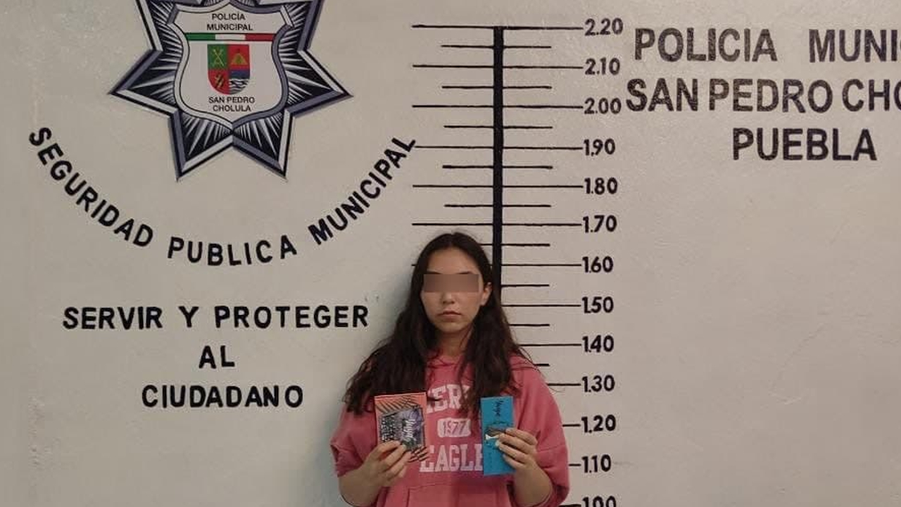 Detienen en San Pedro Cholula a una mujer acusada de robo en un centro comercial 