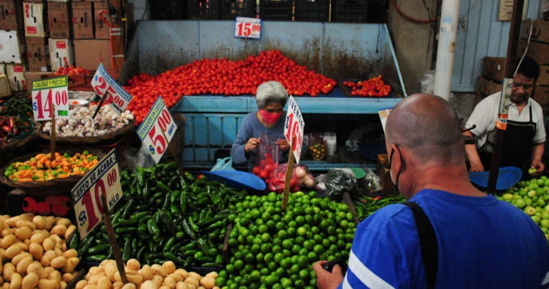 La canasta alimentaria se encarece un 7.5%; reporta Coneval