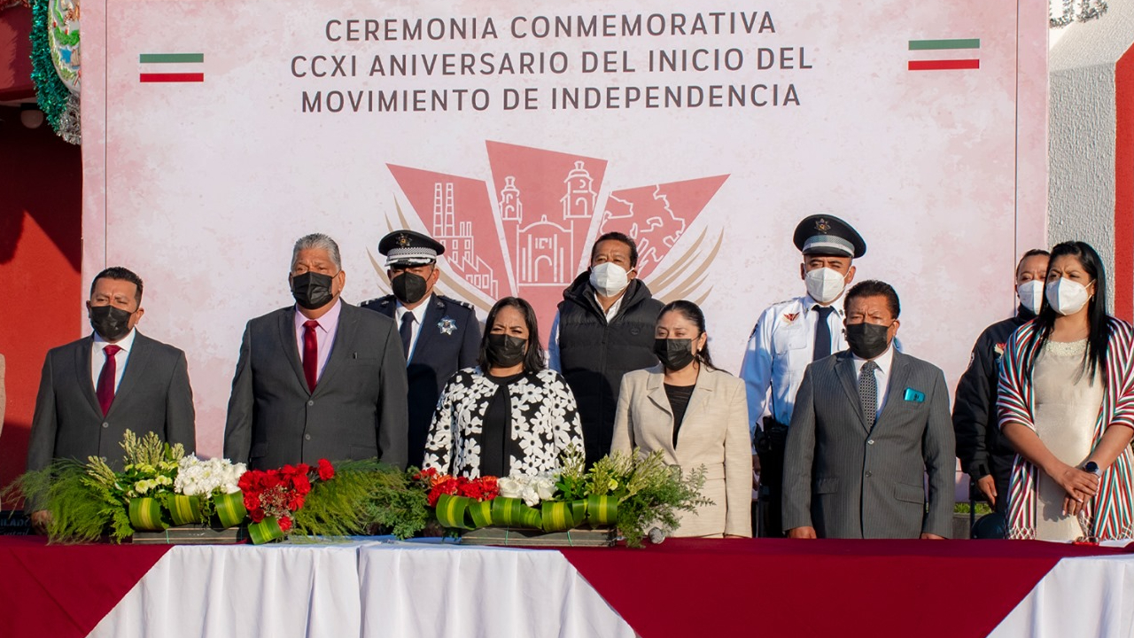 De manera virtual el Ayuntamiento de Cuautlancingo efectuó las ceremonias conmemorativas del inicio del movimiento de independencia