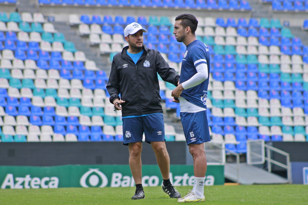 Santos, un rival que le trae recuerdos a Nicolás Larcamón y al Puebla 