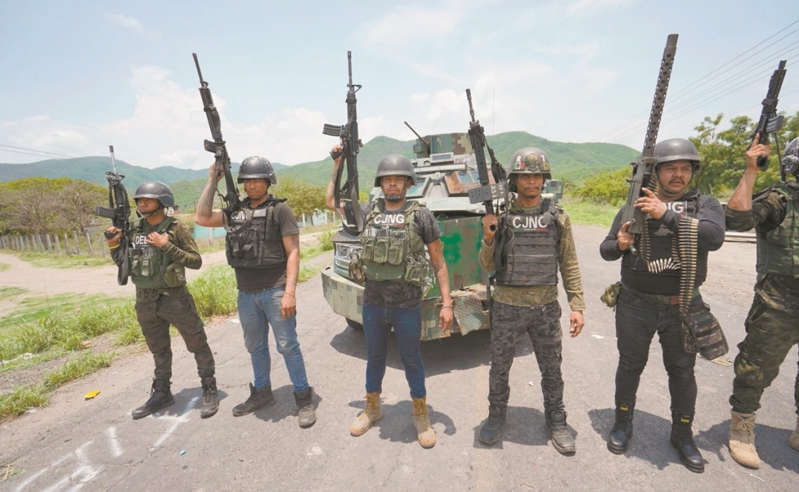  The Wall Street Journal reporta que CJNG usa Facebook para reclutar sicarios