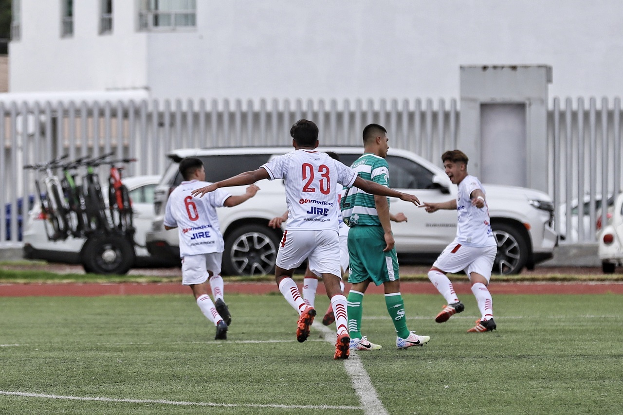 Con gol de chilena inicia con triunfo Atlético Pachuca