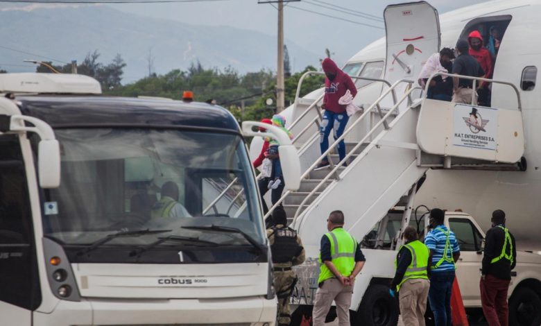 "La Tierra prometida": Haitianos cruzan México escondidos en autobuses para llegar a Tamaulipas