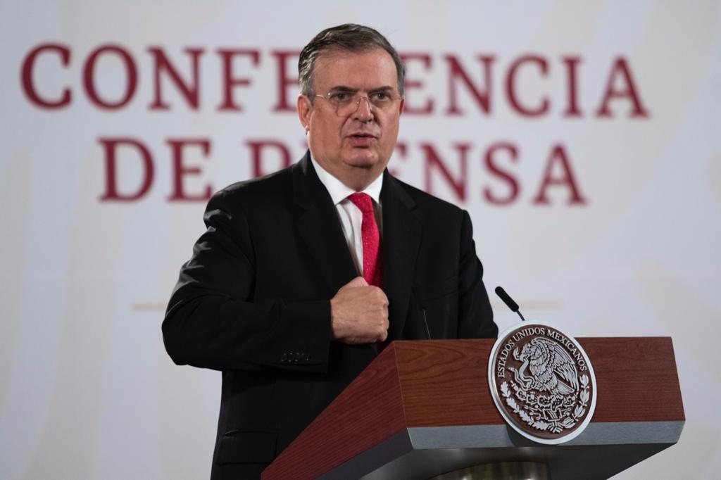 México e India firman convenio para producir vacunas contra virus del papiloma humano y Covid-19