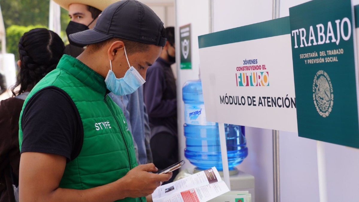 Revelan transas sobre programa para jóvenes de AMLO