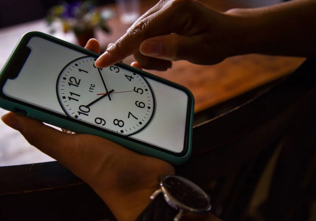 Este domingo 3 de abril adelanta tu reloj por horario de verano