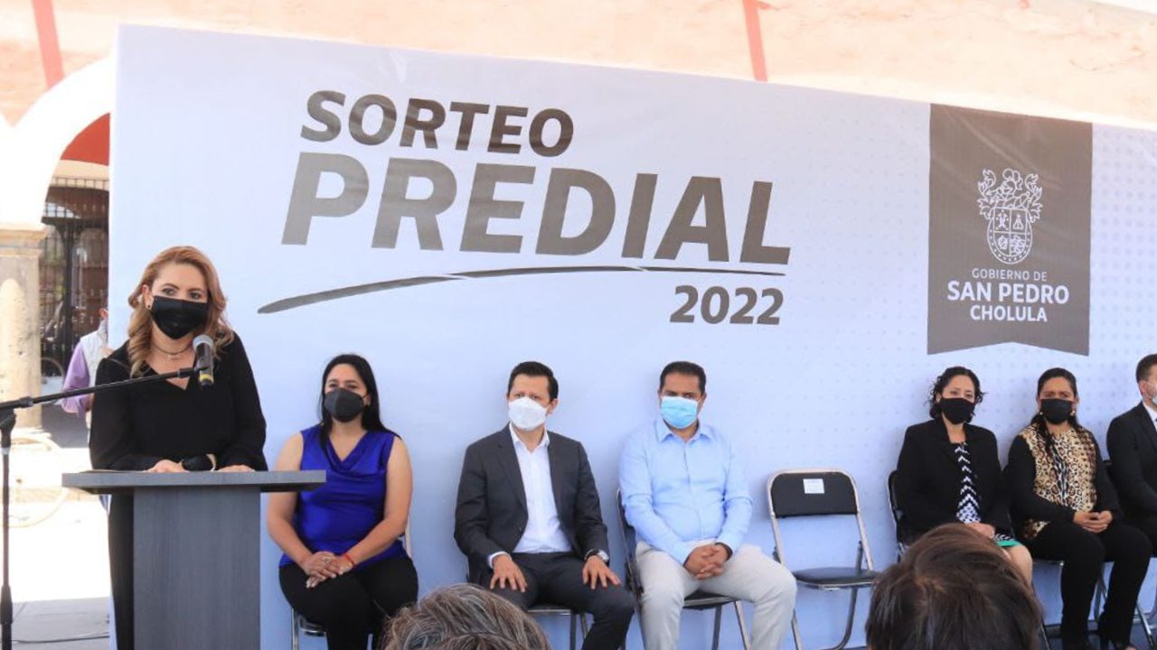 En San Pedro Cholula se realizó y fueron entregados los premios del Sorteo Predial 2022