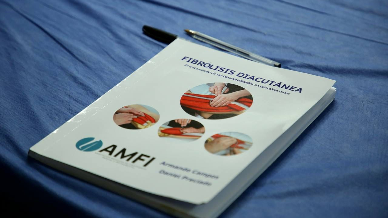 Capacitan a personal del DIF de San Andrés Cholula en técnicas de fisioterapia