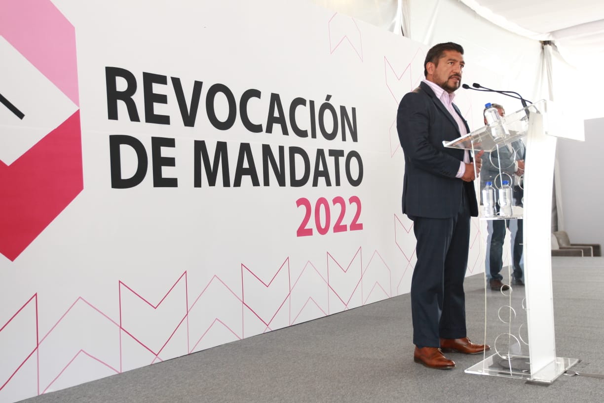 INE anuncia estar listo para la Revocación de Mandato, pero acusa que ya comenzaron las "fake news"