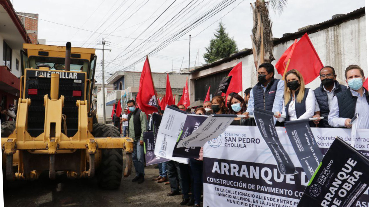 Ayuntamiento de San Pedro Cholula inició con labores de obra en Santiago Momoxpan