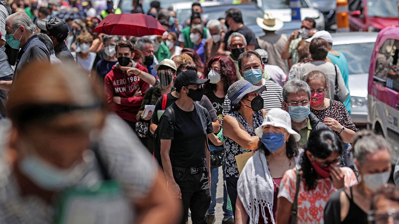 México suma el último día13 mil 313 contagios y 71 defunciones por Covid-19