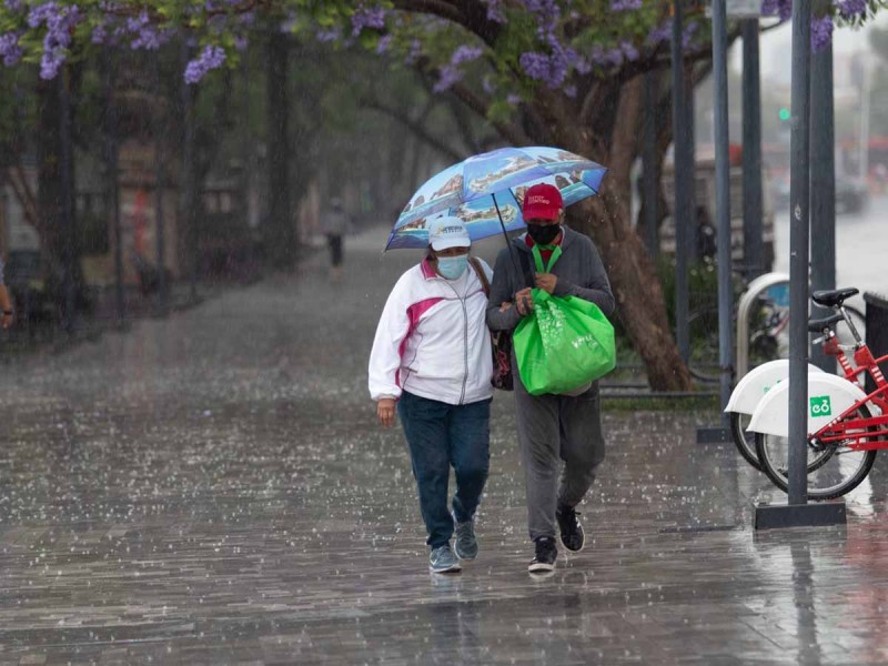 Para este lunes se pronostican fuertes lluvias en varios estados del país