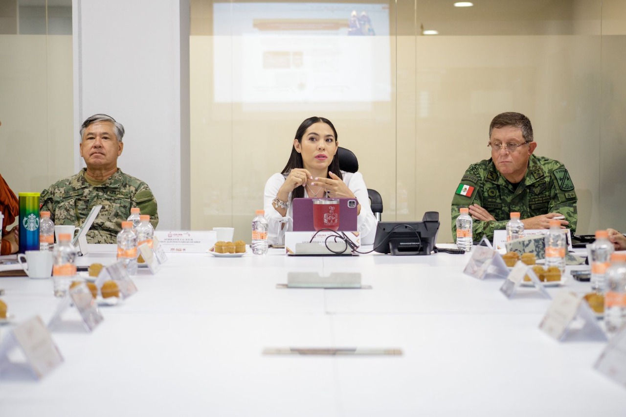 Gobierno de Colima reporta detenciones tras tiroteo e incendio de autos por arresto de "La Vaca"