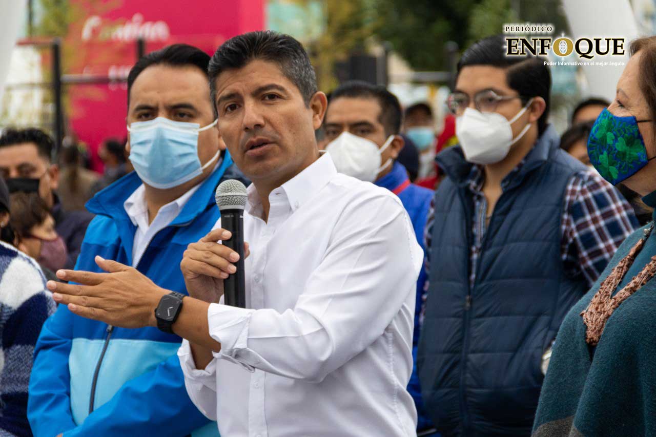 Mujer involucrada en siniestro de la ruta Azteca, delicada, pero estable: Eduardo Rivera