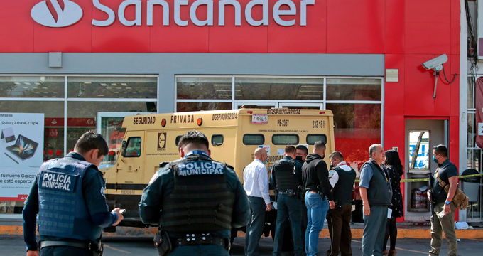 Aún sin rastro de los delincuentes que asaltaron camioneta de valores