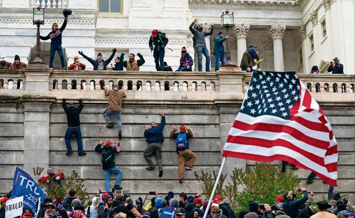 Sentencian a más de cuatro años de prisión a Joshua Pruitt, asaltante del Capitolio en EEUU