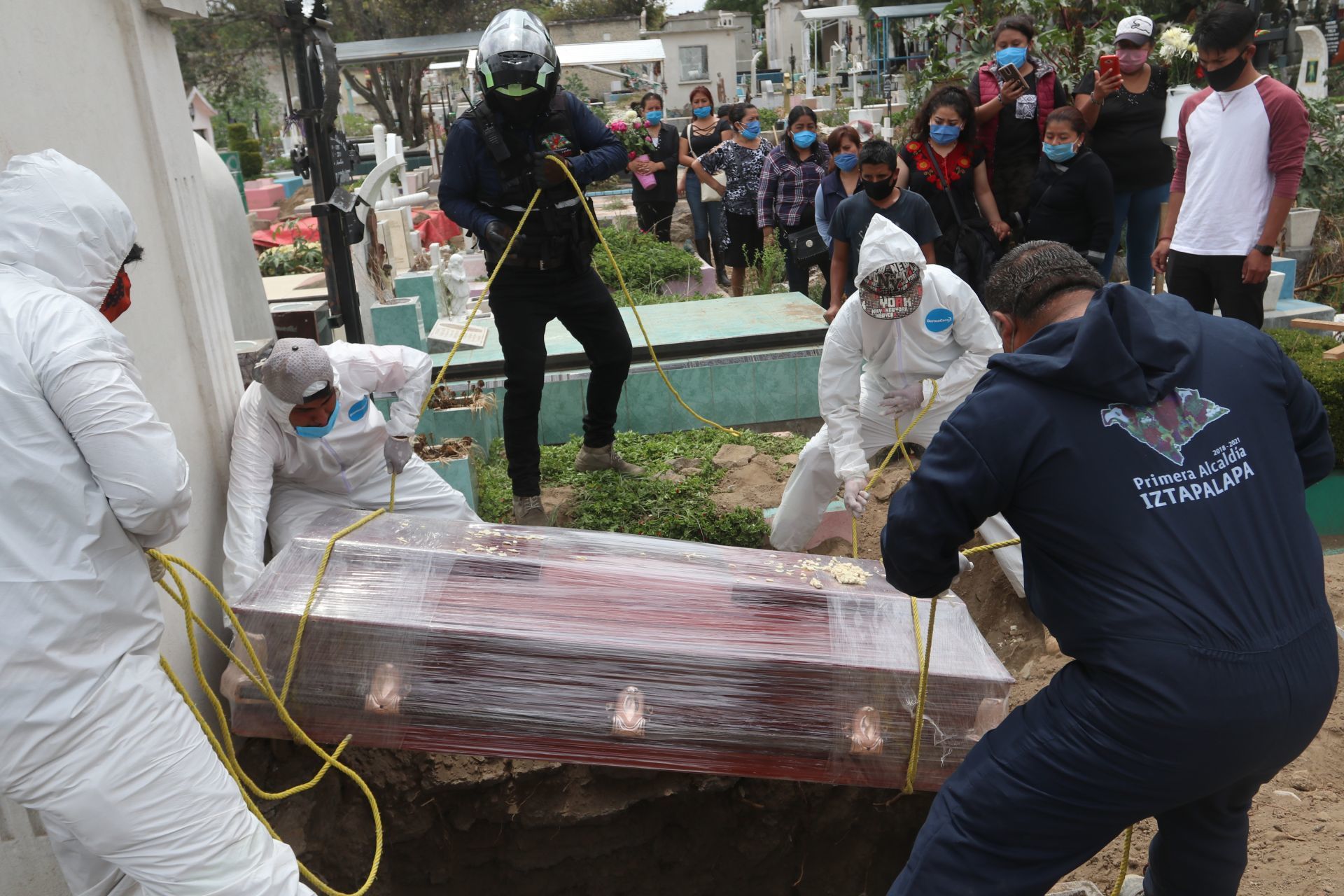 Desde el inicio de la pandemia México ha registrado un exceso de mortalidad de 758,826 persona: Inegi