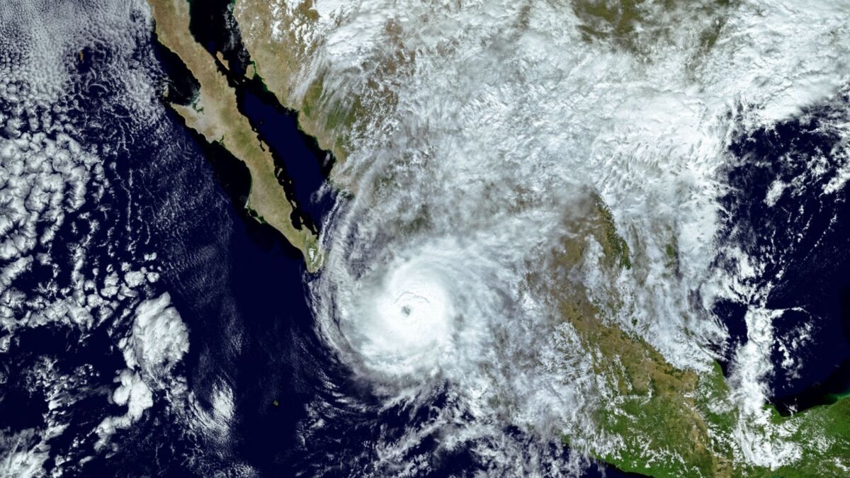 Prevén la formación de dos ciclones en el Pacífico