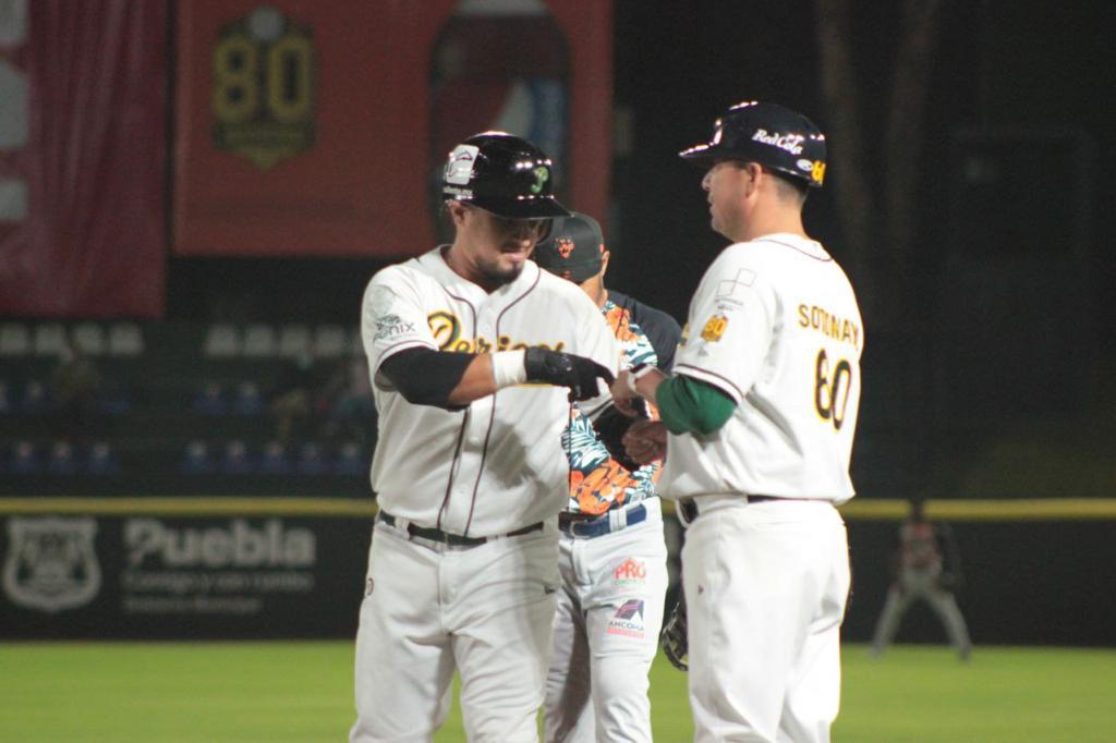 Paliza de Pericos sobre Tigres para asegurar la serie 