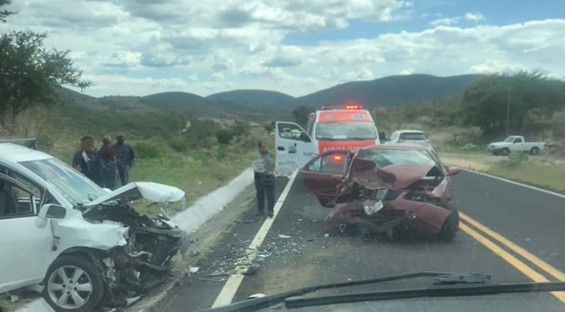 Niño de 4 años pierde la vida al salir proyectado tras brutal choque en la carretera Izucar - Cuautla