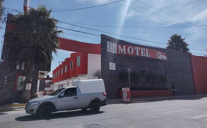Hallan a pareja sin vida dentro de una habitación del motel Queens en la colonia Guadalupe Hidalgo