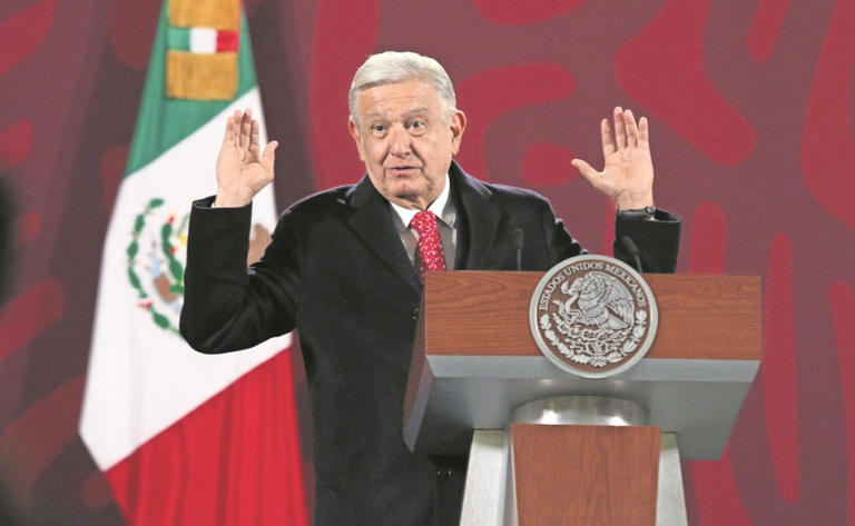 “Duendes” modificaron la propuesta de reforma electoral: López Obrador