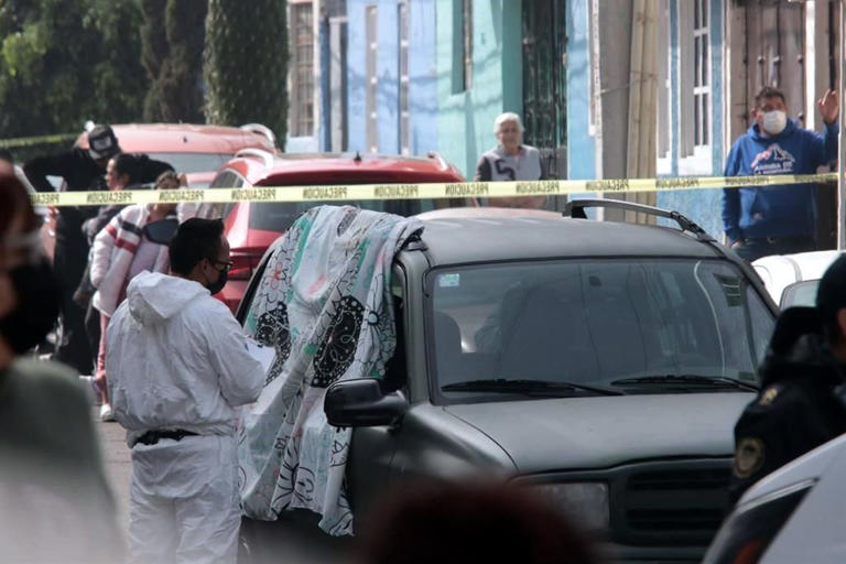 Asesinan a padre e hijo en diferentes puntos de la ciudad; se presume fue un "ajuste de cuentas"