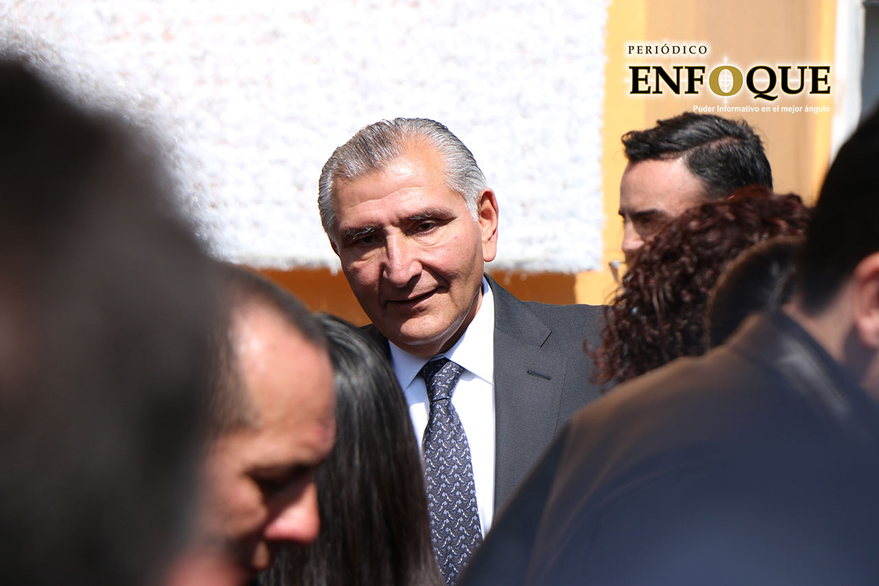 AMLO, gobernadores y funcionarios entre los asistentes al homenaje póstumo a Miguel Barbosa