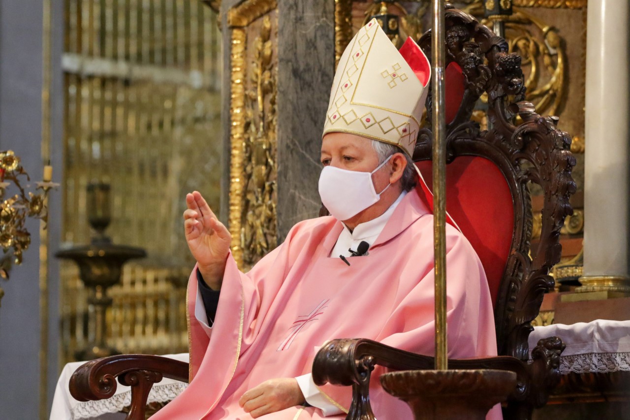 Arzobispo de Puebla da su apoyo a Sergio Salomón como gobernador sustituto