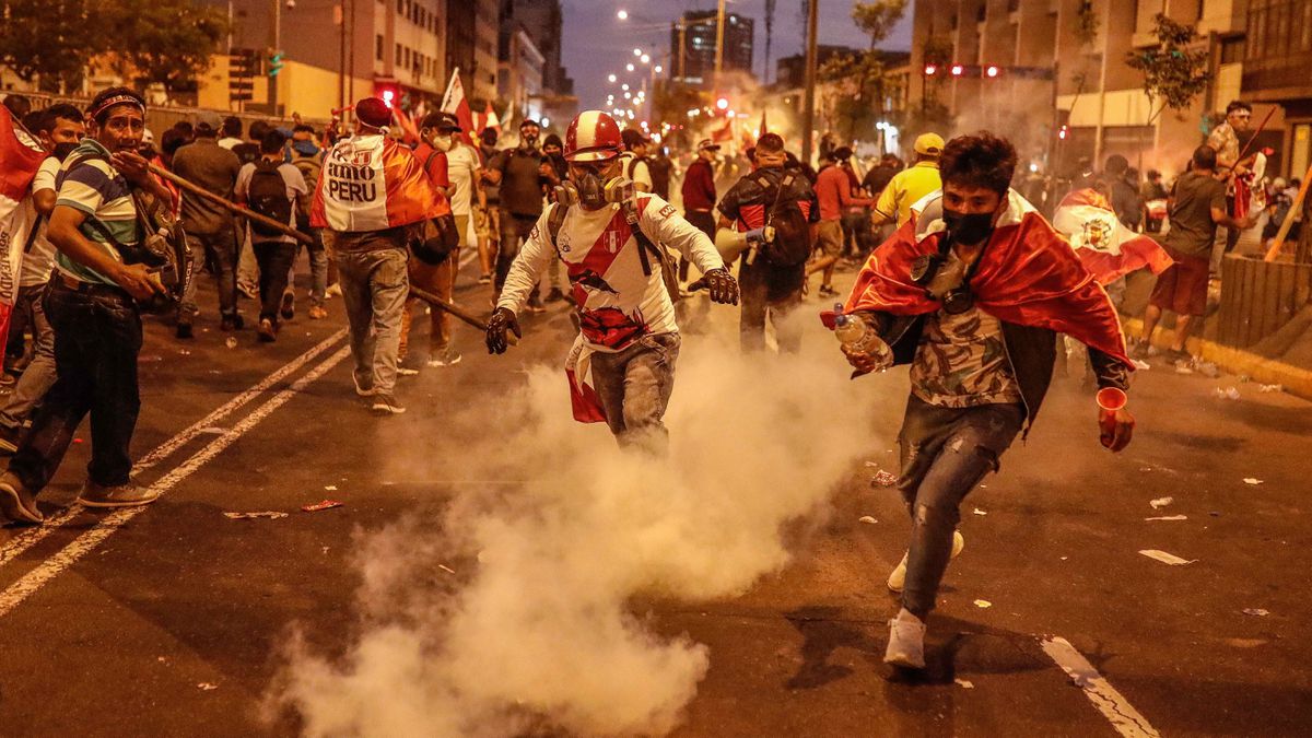 Cifra de muertos por protestas en Perú sube a 18 este viernes