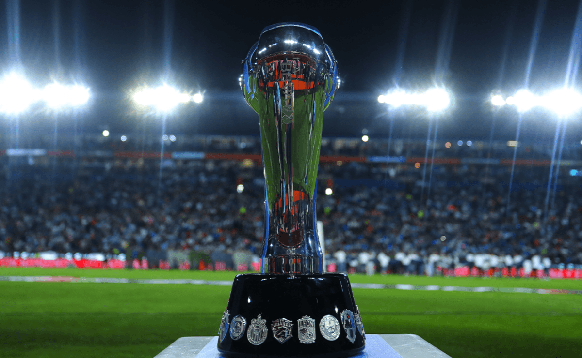 Eduardo Arce y los siete nuevos entrenadores que tendrá la Liga MX en el Clausura 2023