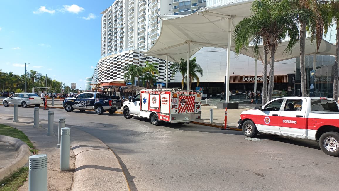 Se registró una explosión Plaza Las Américas, en Cancún, hay al menos 2 personas heridas