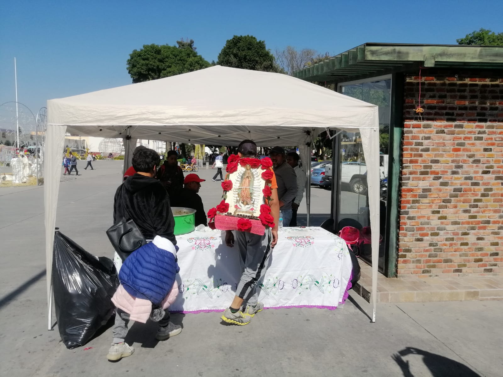 El dar y recibir de los peregrinos en San Pedro Cholula