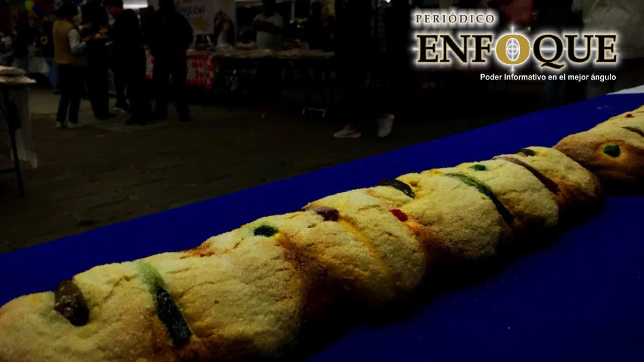 En San Andrés Cholula dio inicio la Feria de la Rosca de Reyes en San Rafael Comac 