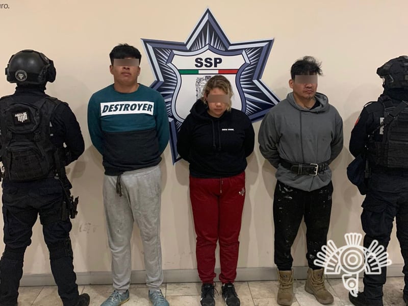 Detienen a integrantes de "Los Merino" dedicados al robo de transporte de carga y huachicol en Xonacatepec