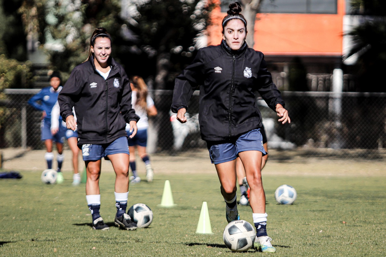 Puebla Femenil no se intimida de Rayadas 