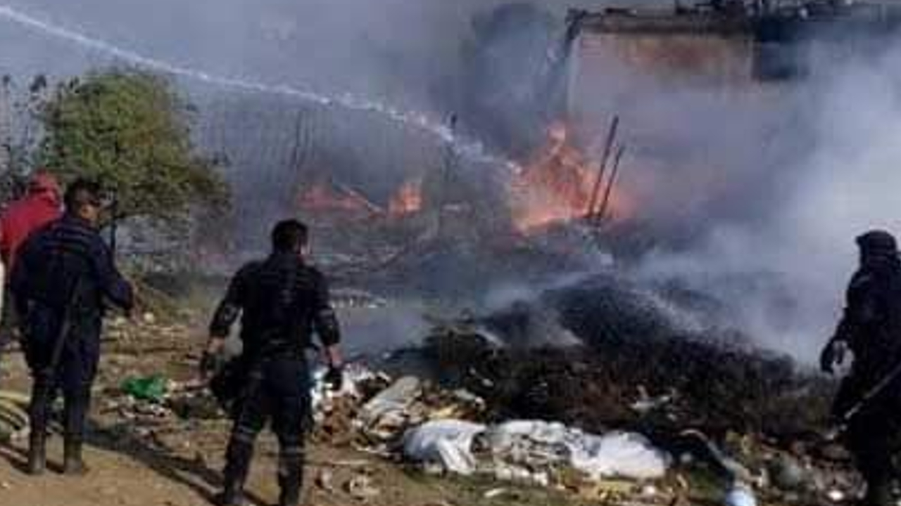Bomberos lograron sofocar un incendio en un relleno sanitario de Coronango
