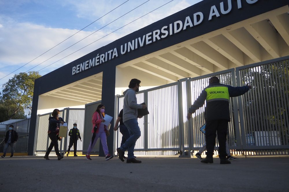 BUAP pospone regreso a clases presencial por Ómicron