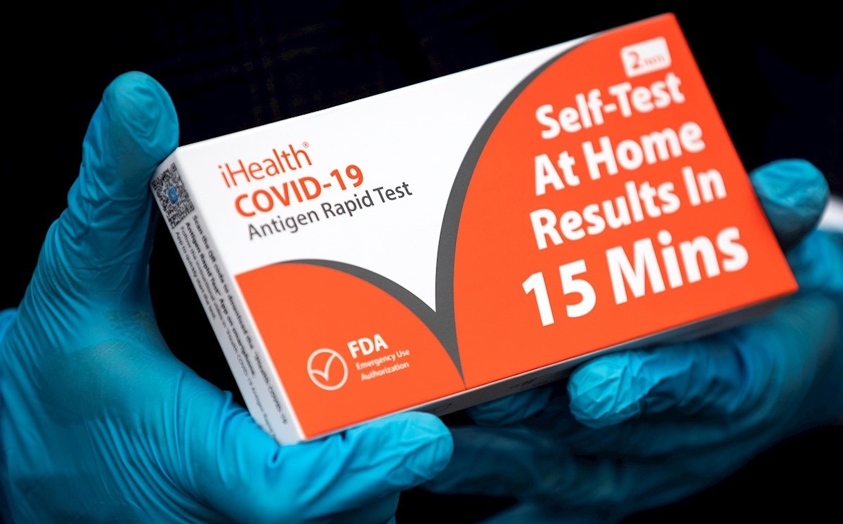 Estadounidenses podrán pedir gratuitamente test rápidos de COVID-19 a domicilio