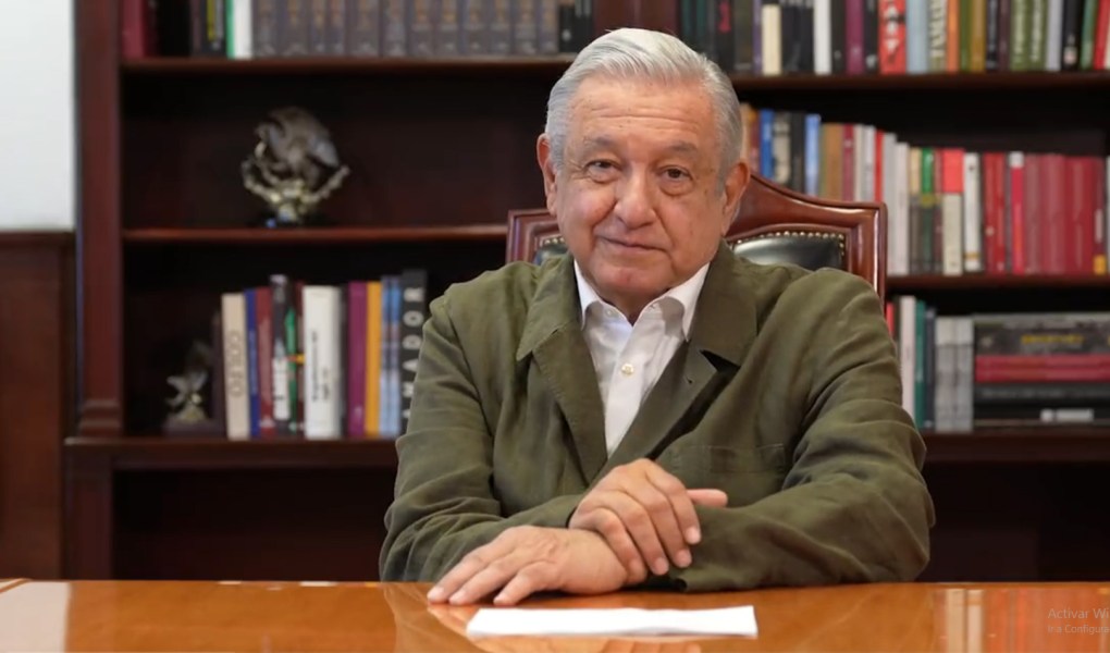 Regresa AMLO a palacio nacional tras cateterismo cardíaco