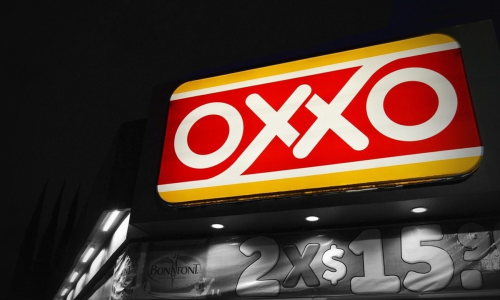 CFE asegura que OXXO  tiene contratos con autoabastos ilegales para su suministro de energía