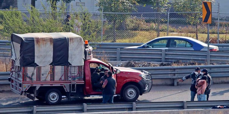 Comerciante de la central de abastos es ejecutado a disparos en la autopista México-Puebla