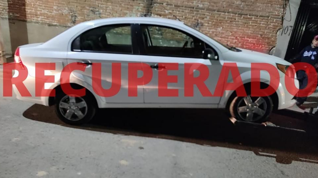 Recuperan en San pedro Cholula dos automóviles robados