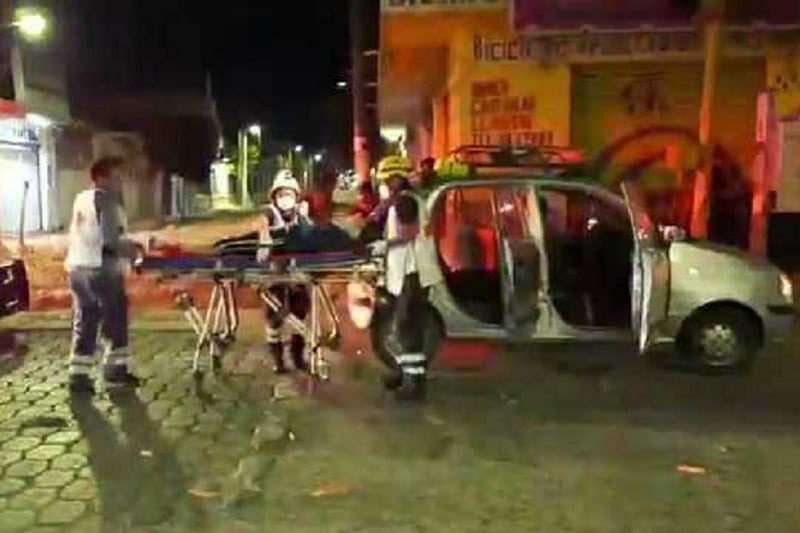 Automovilista ebrio provoca accidente en calles de Tehuacán
