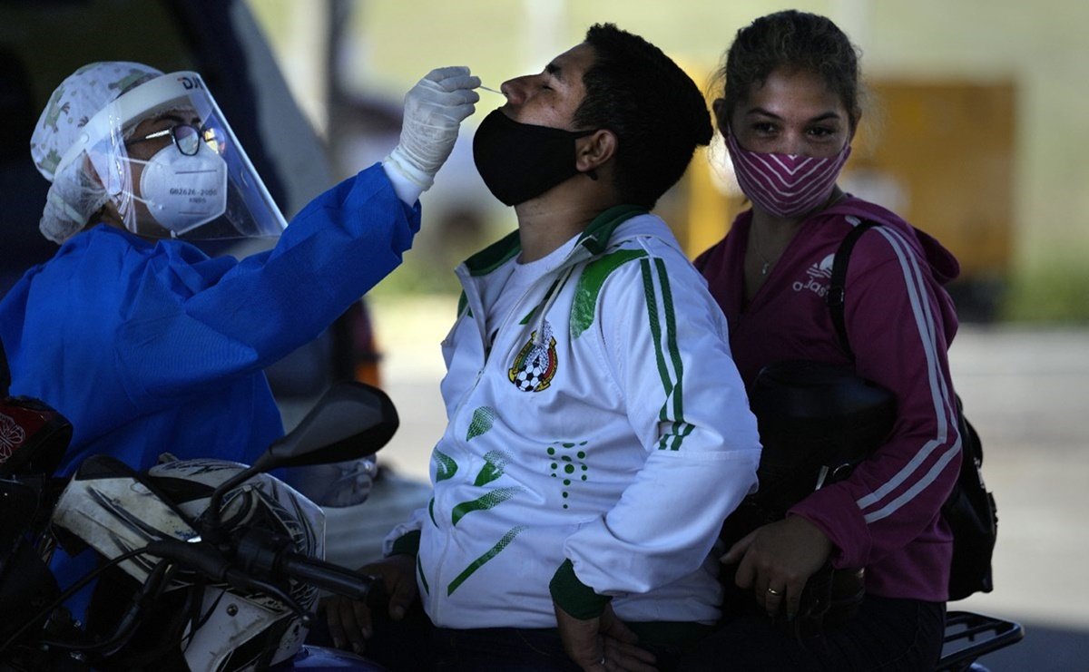 En los últimos tres días se triplicaron los contagios de COVID-19 en el país