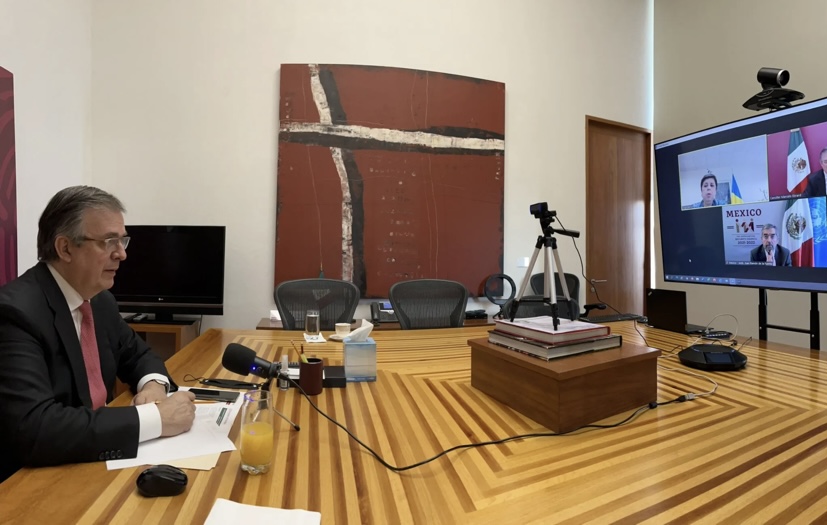 Reporta Macelo Ebrard la explosión en Kiev del edificio contiguo a embajada de México