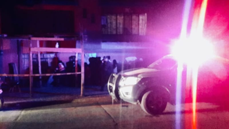 Sujetos en moto asesinan con disparos a hombre en calles de Texmelucan