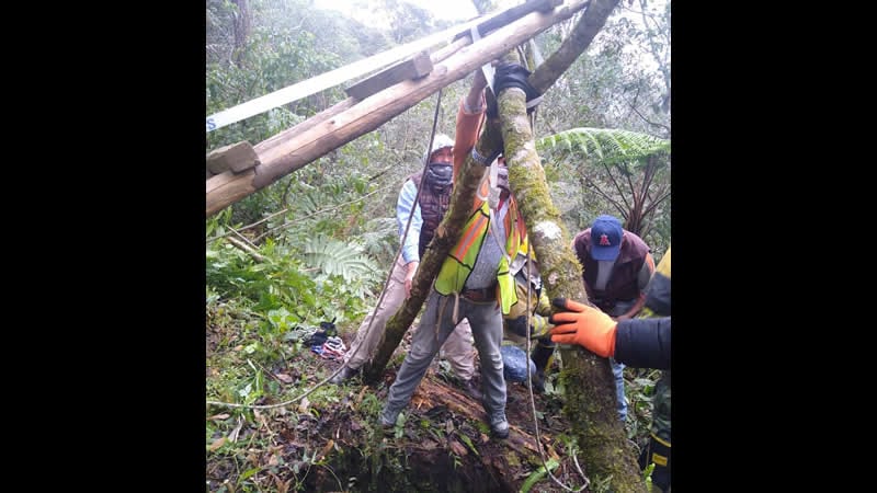Localizan cadáver de hombre en el fondo de un pozo en Tenango de las Flores, Huauchinango