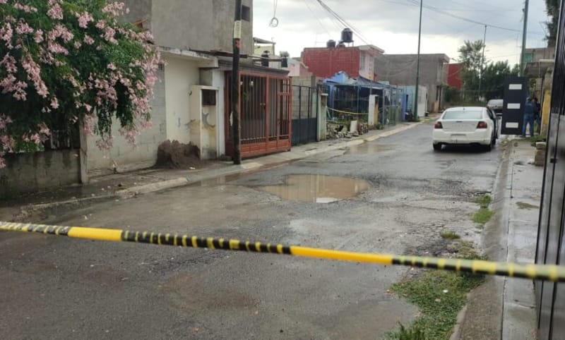 Bomberos encuentran cadáver en descomposición medio de incendio en la colonia La Guadalupana